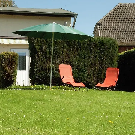 Cosy In Neuburg With Pool